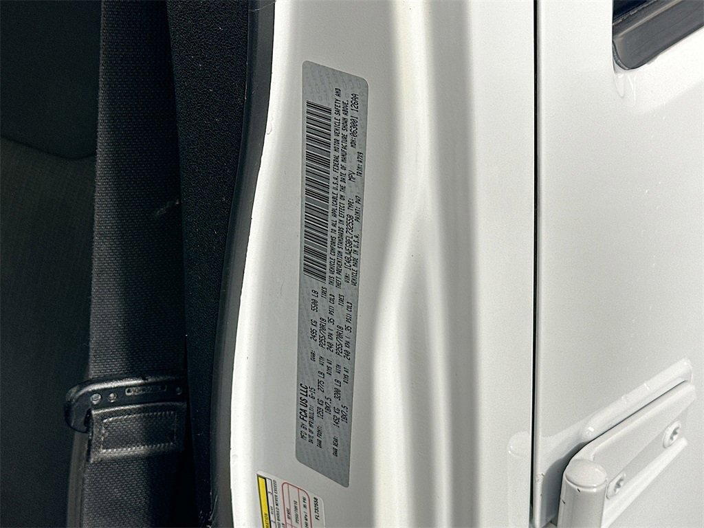 Used 2015 Jeep Wrangler Unlimited Sahara image 27