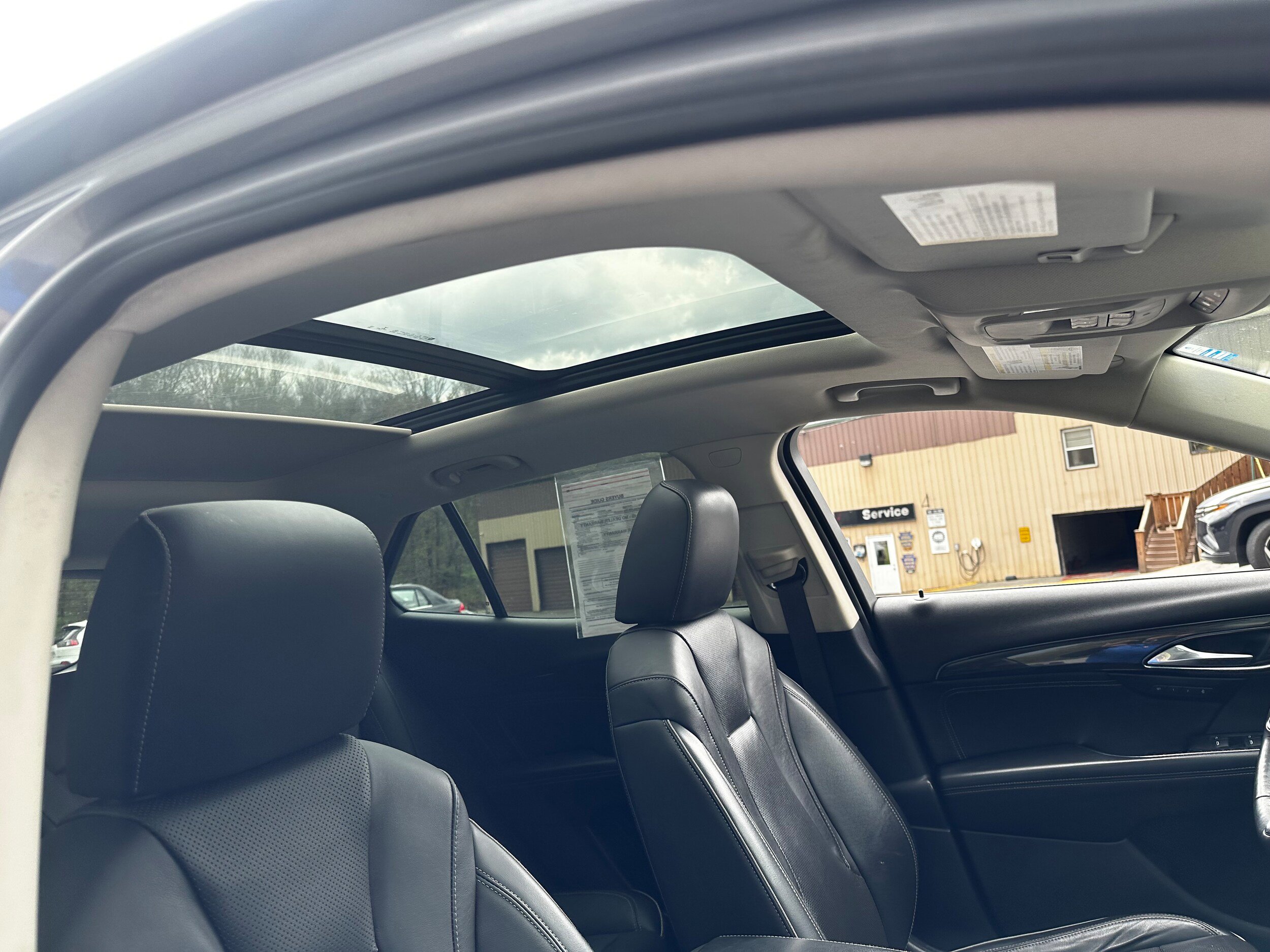 Used 2021 Buick Envision Essence AWD/4WD image 11