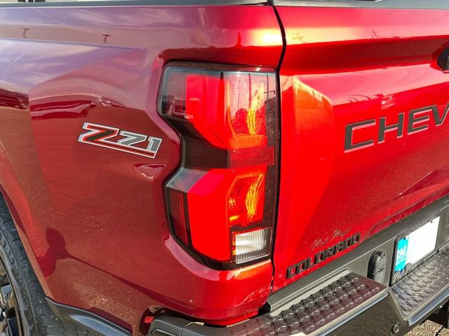 Used 2023 Chevrolet Colorado Z71 w/ Z71 Convenience Package 2 image 11