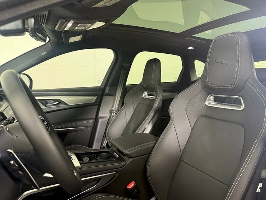 New 2026 Jaguar F-PACE R-Dynamic S AWD/4WD image 5