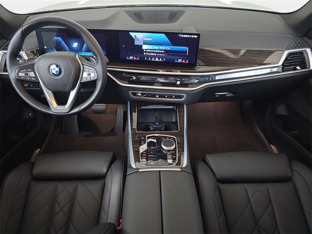 Used 2024 BMW X5 xDrive50e w/ Parking Assistance Package image 13