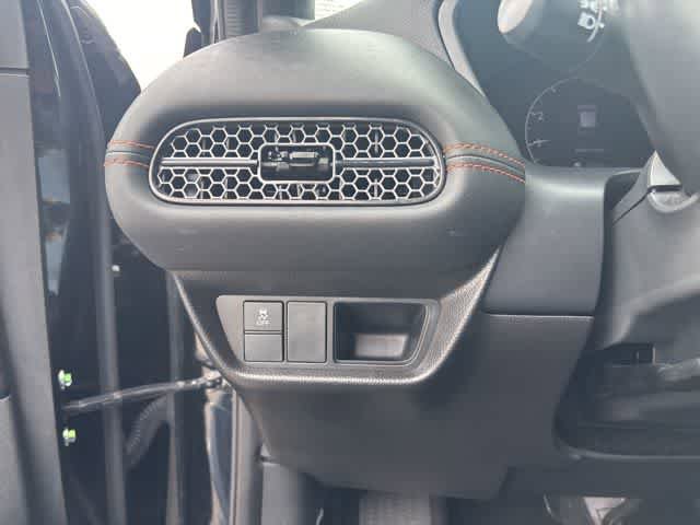 Used 2025 Honda HR-V Sport image 10