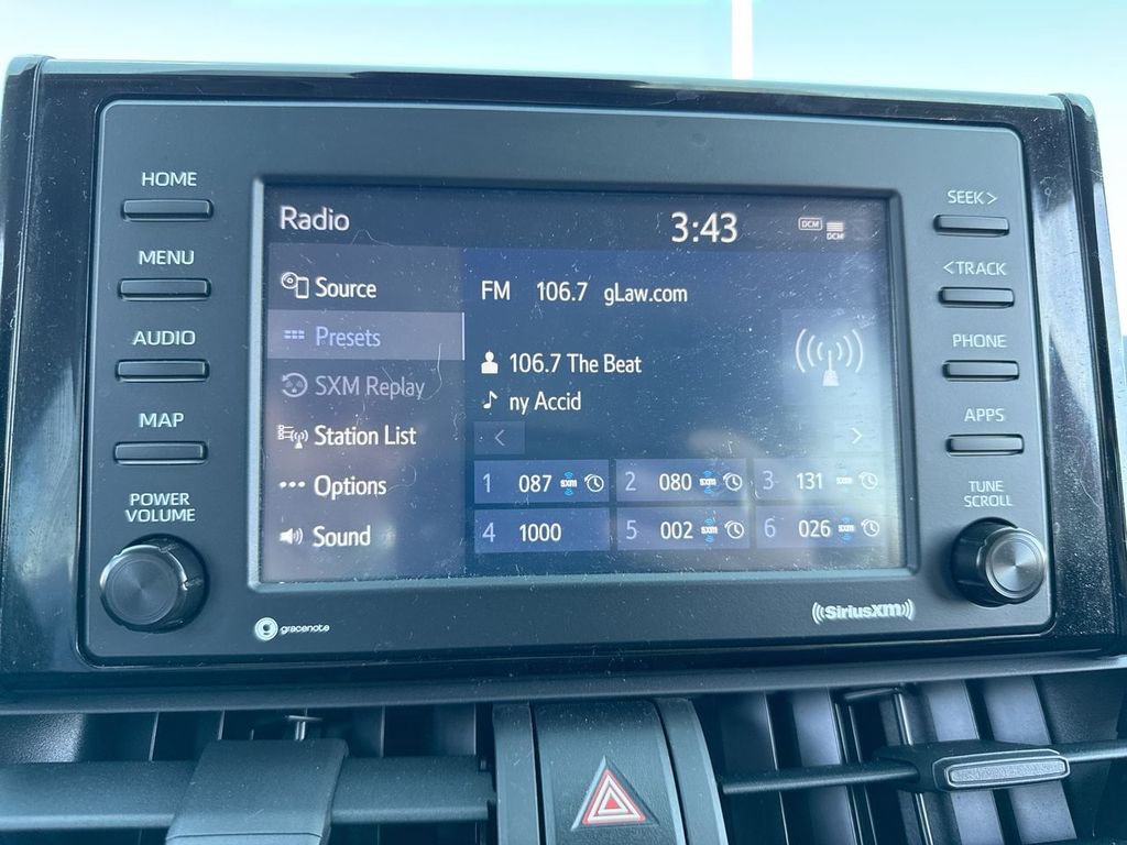 Used 2022 Toyota RAV4 XLE w/ Convenience Package image 16