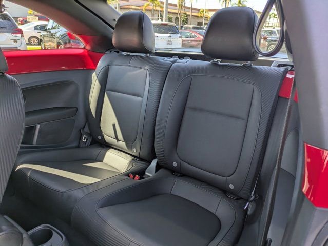 Used 2018 Volkswagen Beetle 2.0T SE image 29
