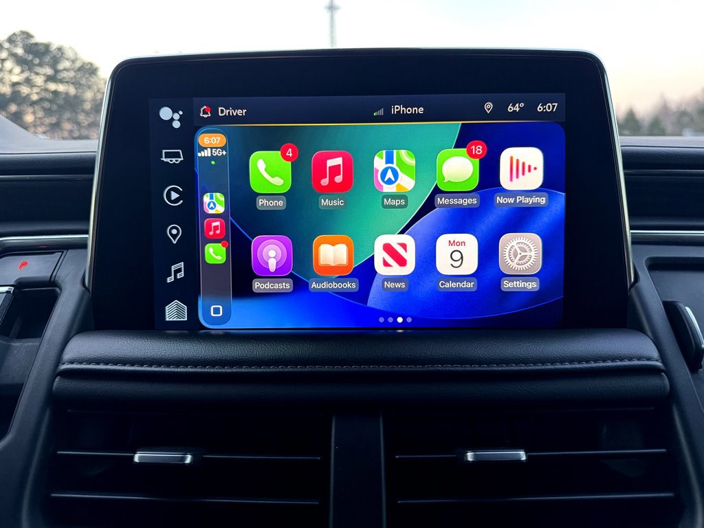 Used 2022 Chevrolet Suburban LT image 5