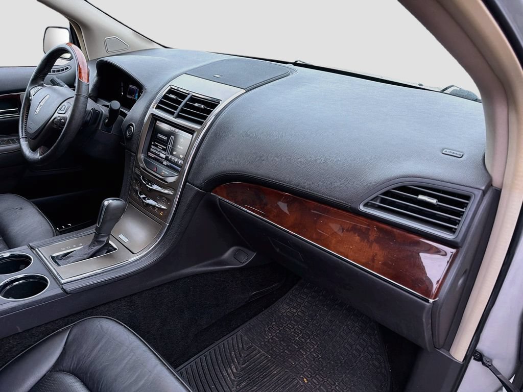 Used 2015 Lincoln MKX AWD w/ Equipment Group 102A image 31