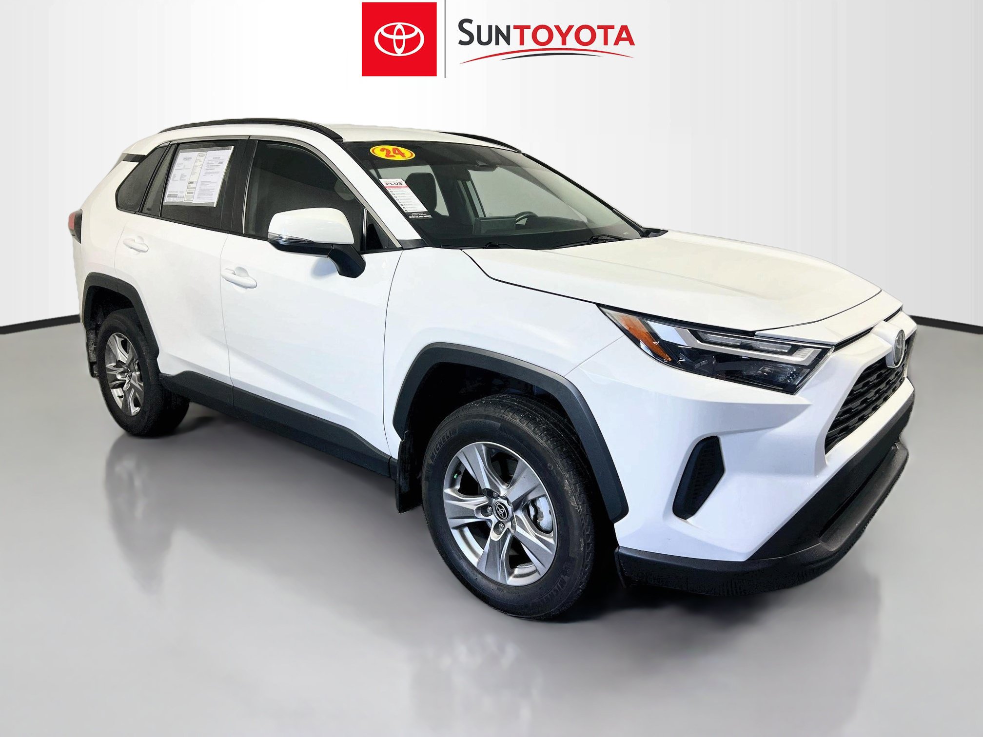 Used 2024 Toyota RAV4 XLE FWD image 1