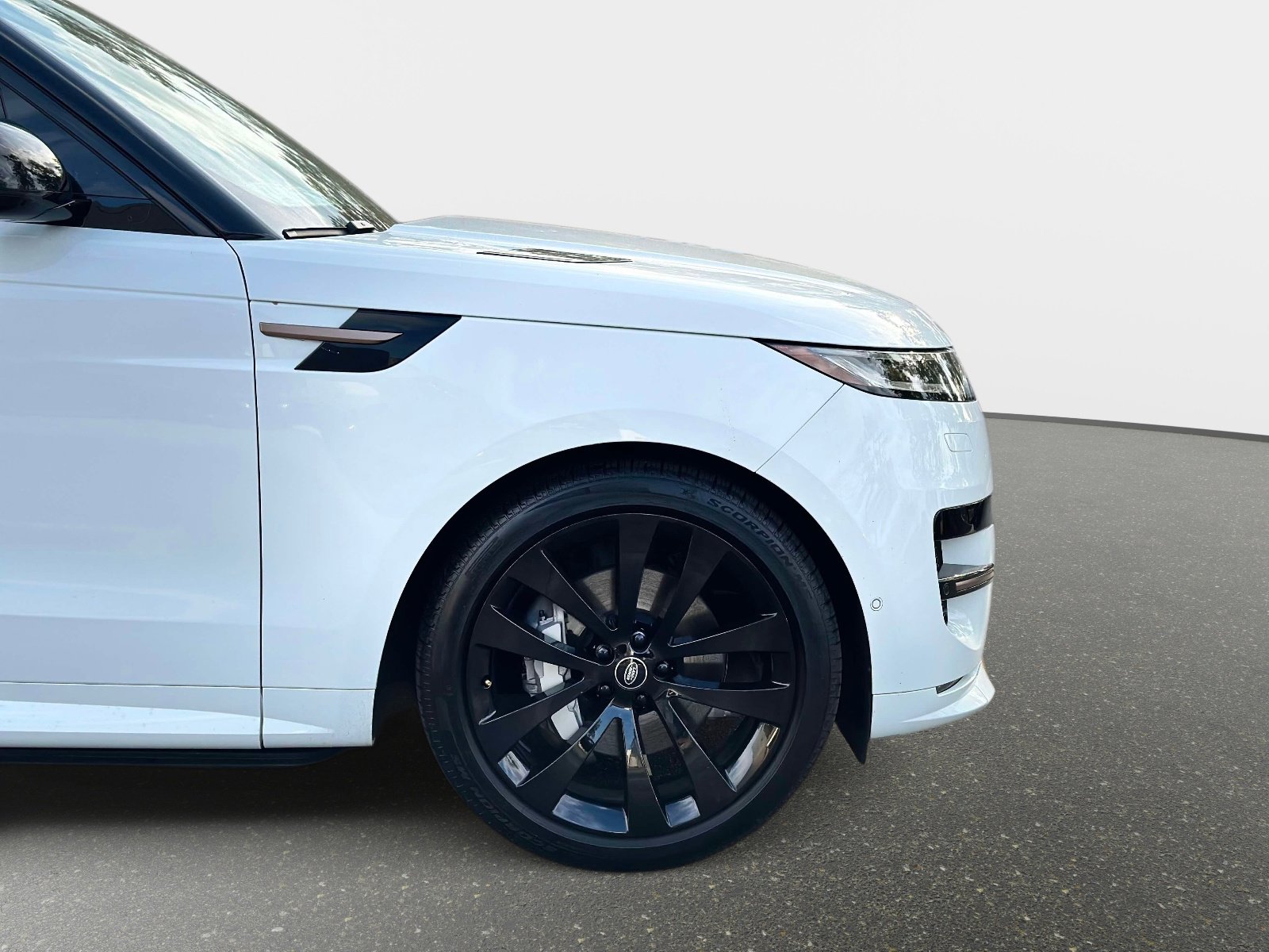 New 2025 Land Rover Range Rover Sport Dynamic SE image 33