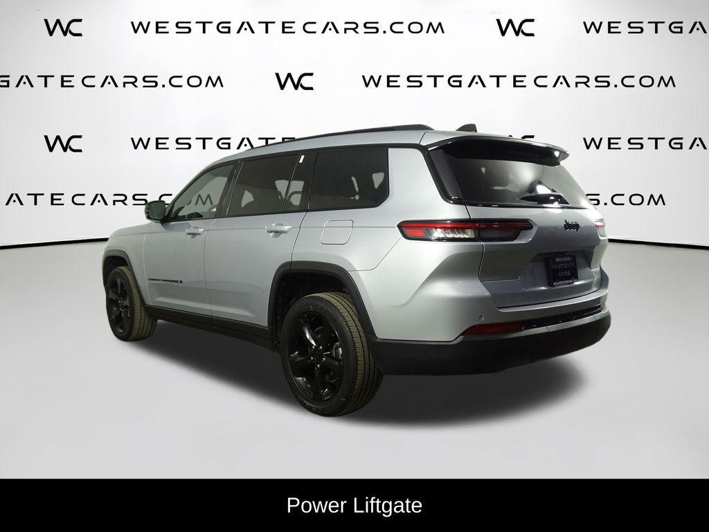 Used 2023 Jeep Grand Cherokee L Laredo image 5