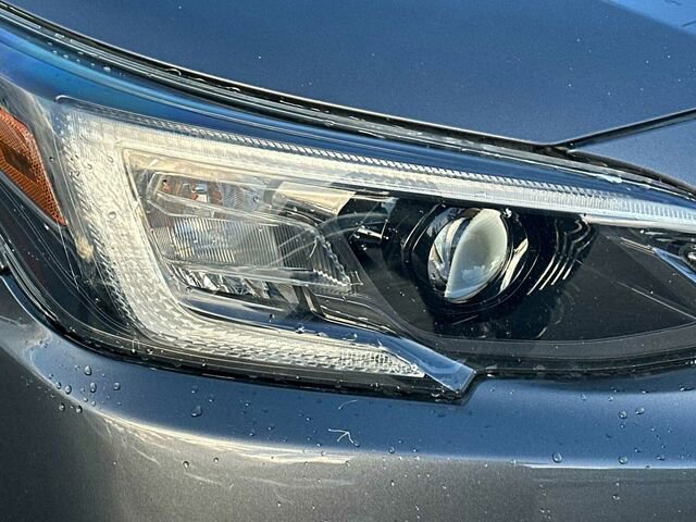 Used 2020 Subaru Outback Premium image 31