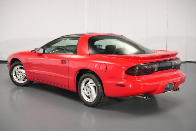 Used 1994 Pontiac Firebird Formula RWD image 30