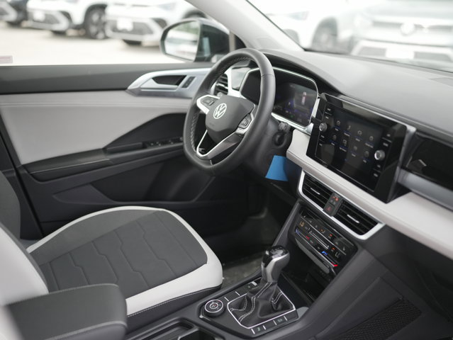 New 2025 Volkswagen Taos SE AWD/4WD image 17