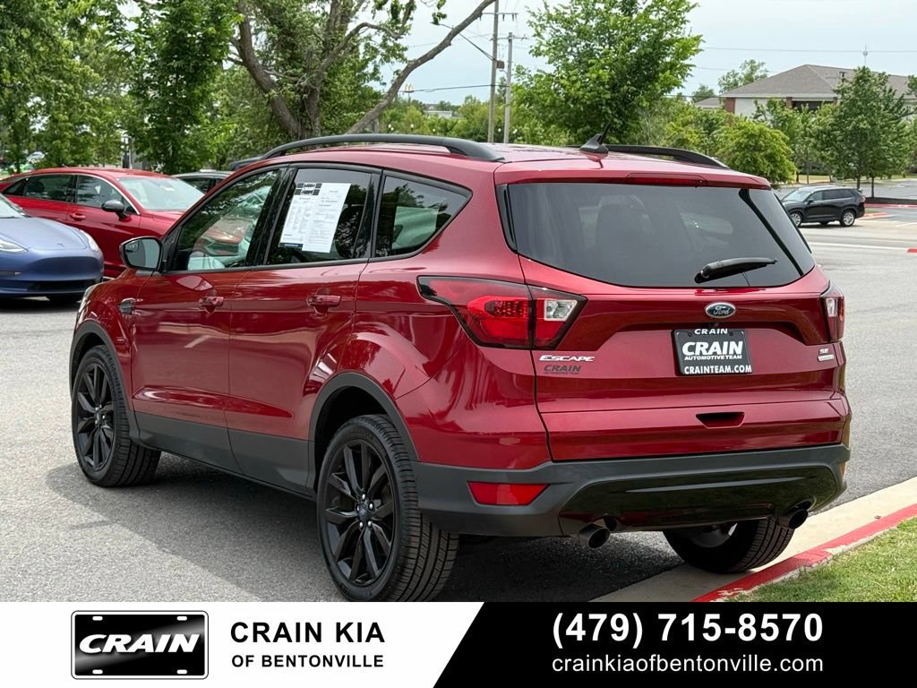 Used 2019 Ford Escape SE FWD image 5
