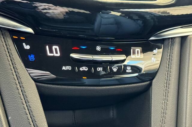 Certified 2024 Cadillac XT6 Sport w/ Technology Package AWD/4WD image 22