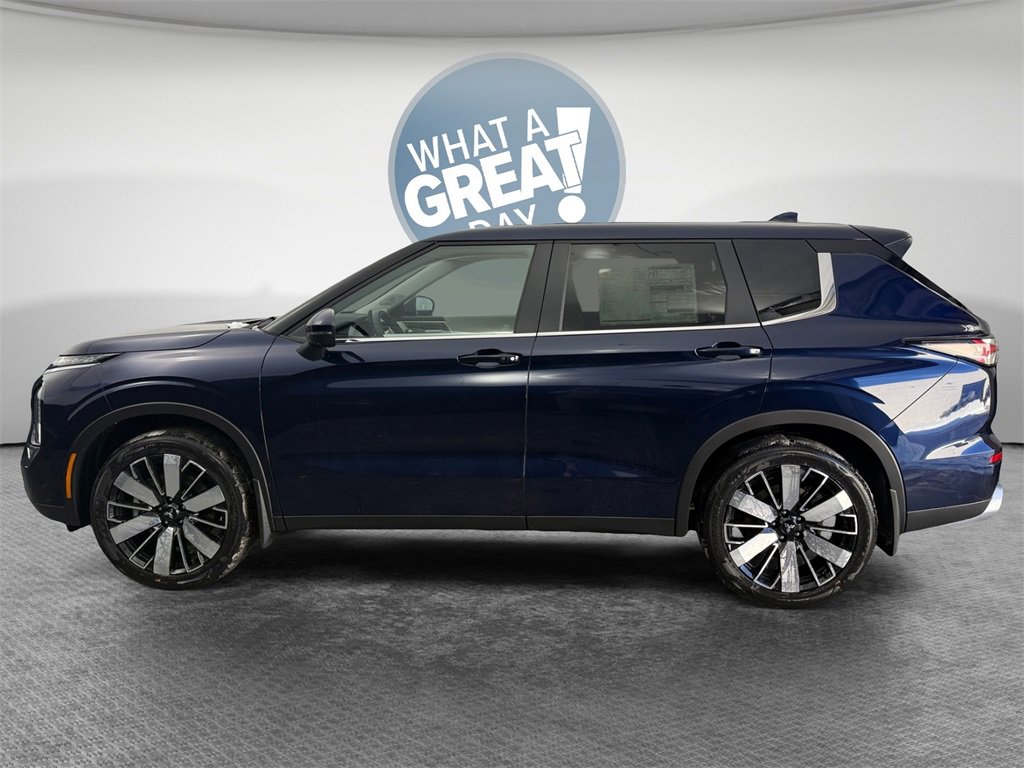 New 2026 Mitsubishi Outlander SE image 7