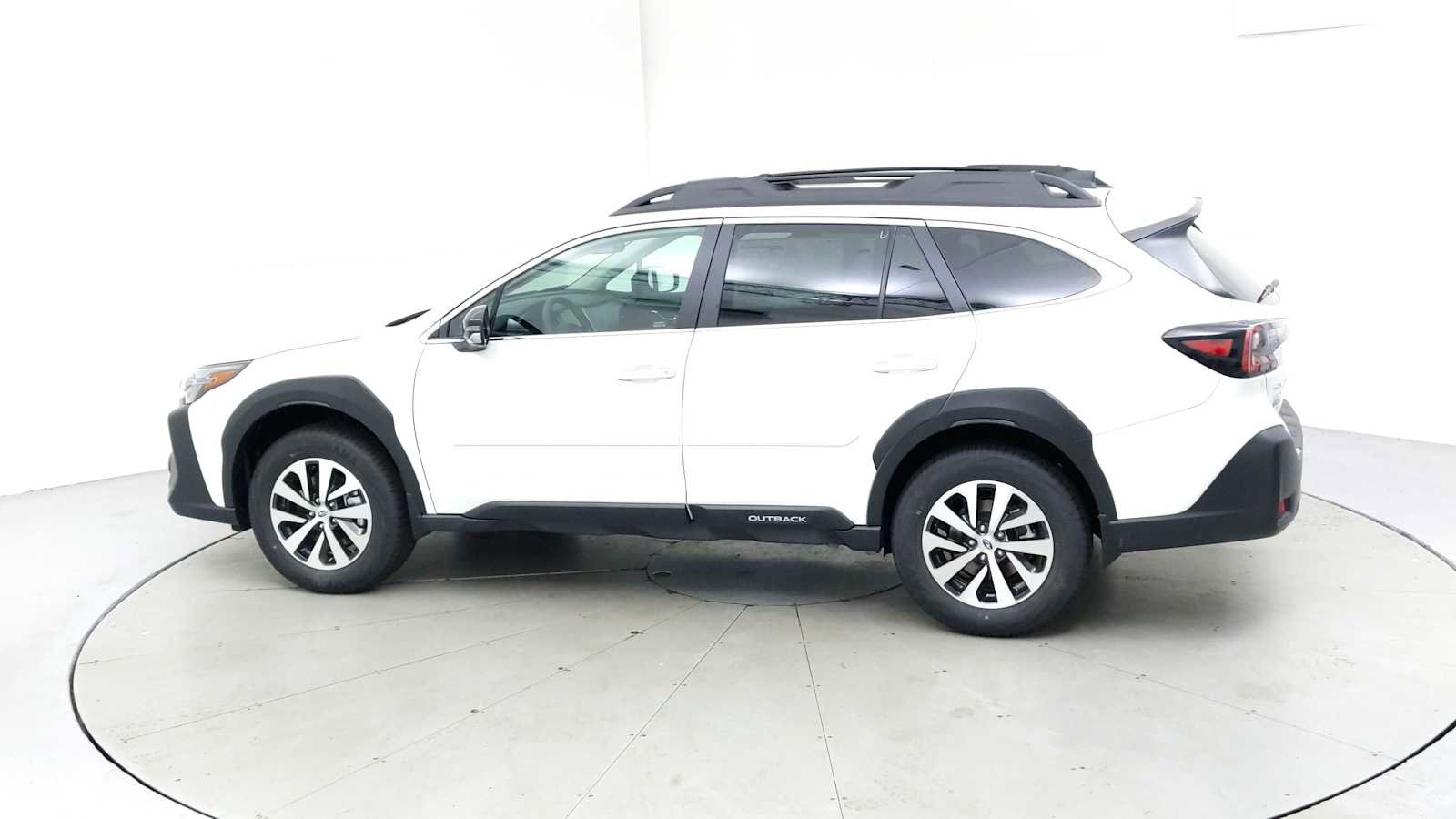 New 2025 Subaru Outback Premium image 6