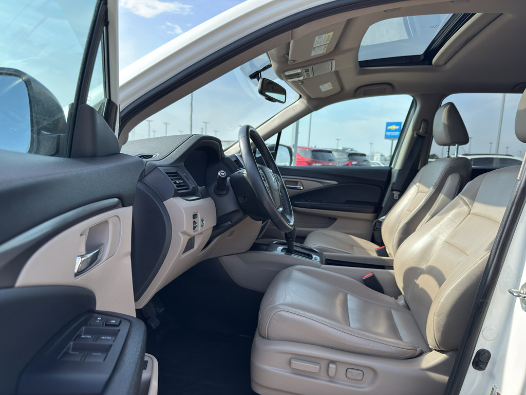 Used 2016 Honda Pilot EX-L image 11
