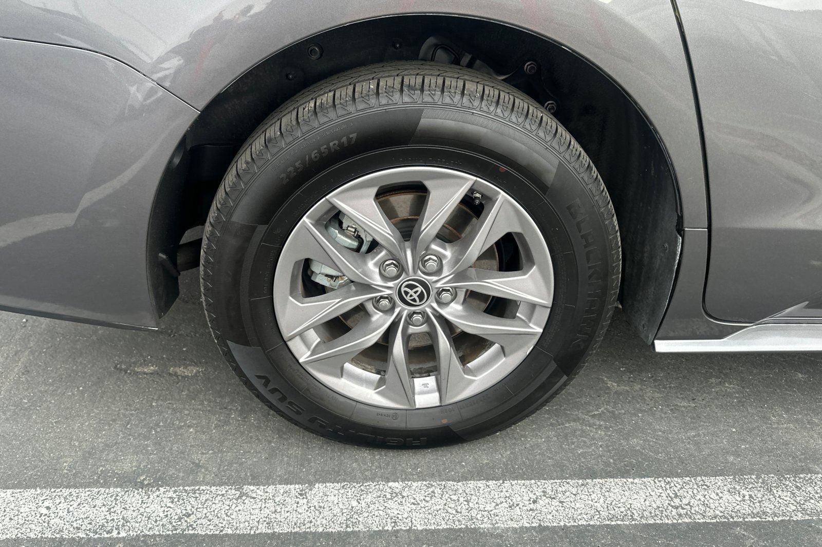 Certified 2021 Toyota Sienna XLE FWD image 4