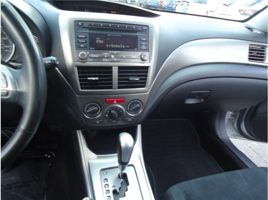 Used 2010 Subaru Impreza 2.5i Premium AWD/4WD image 23