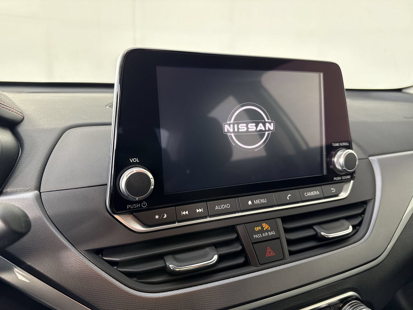 Used 2023 Nissan Altima 2.5 SR AWD/4WD image 6