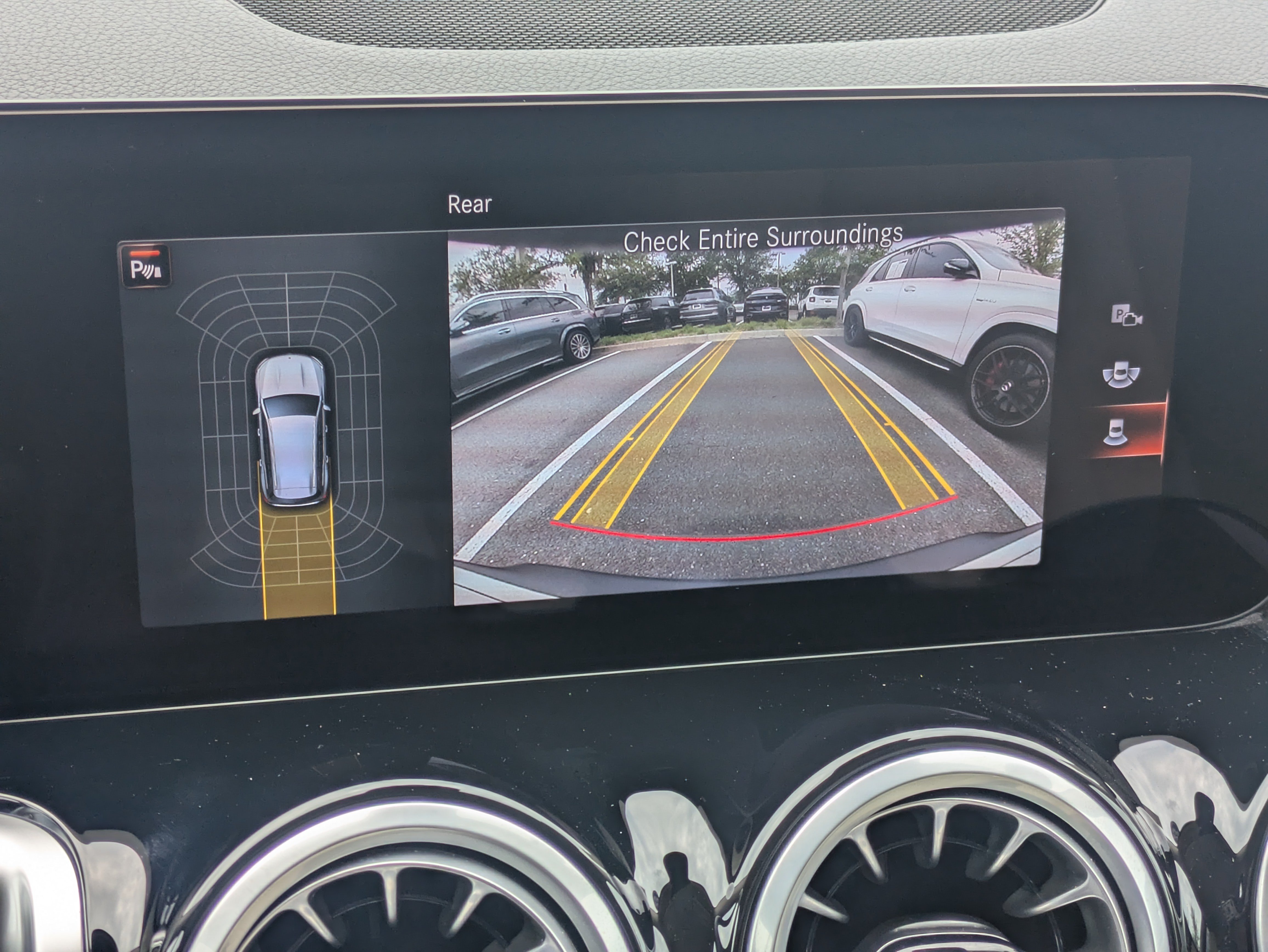 Used 2023 Mercedes-Benz EQB 300 4MATIC image 19