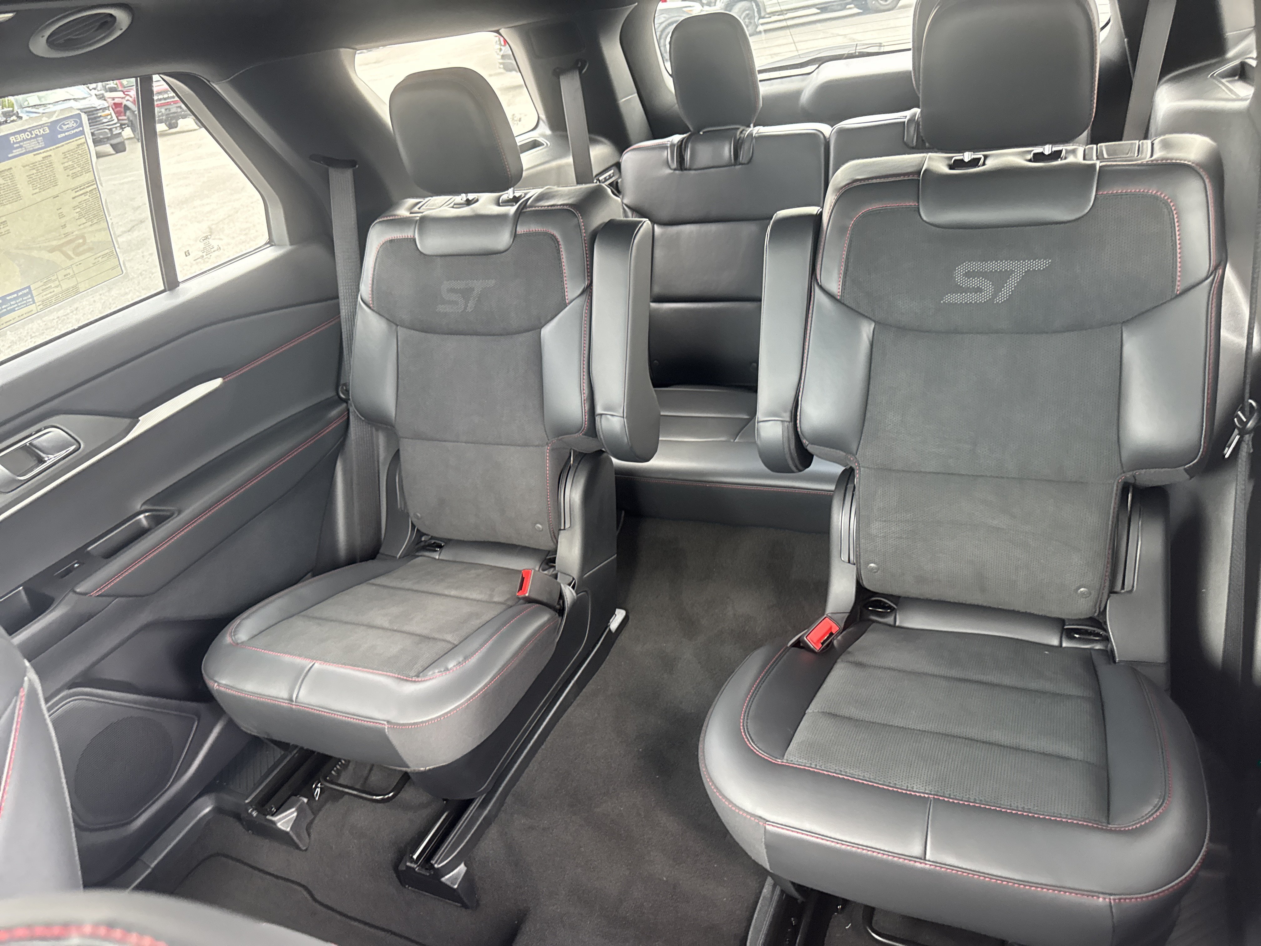 New 2027 Ford Explorer ST w/ Sun And Sound Package AWD/4WD image 13