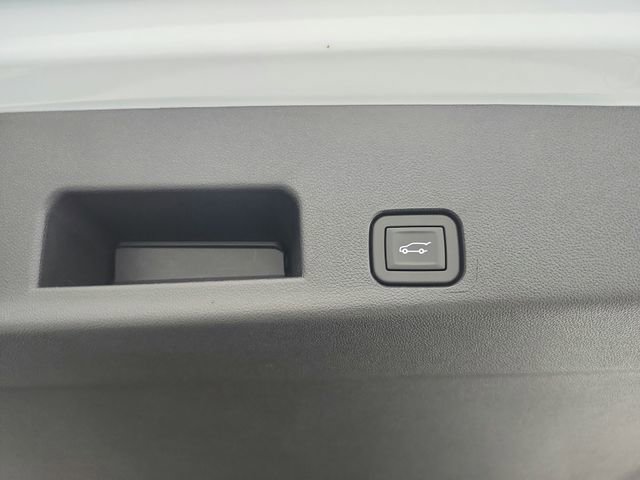 New 2026 GMC Acadia Denali w/ Super Cruise Package FWD image 49