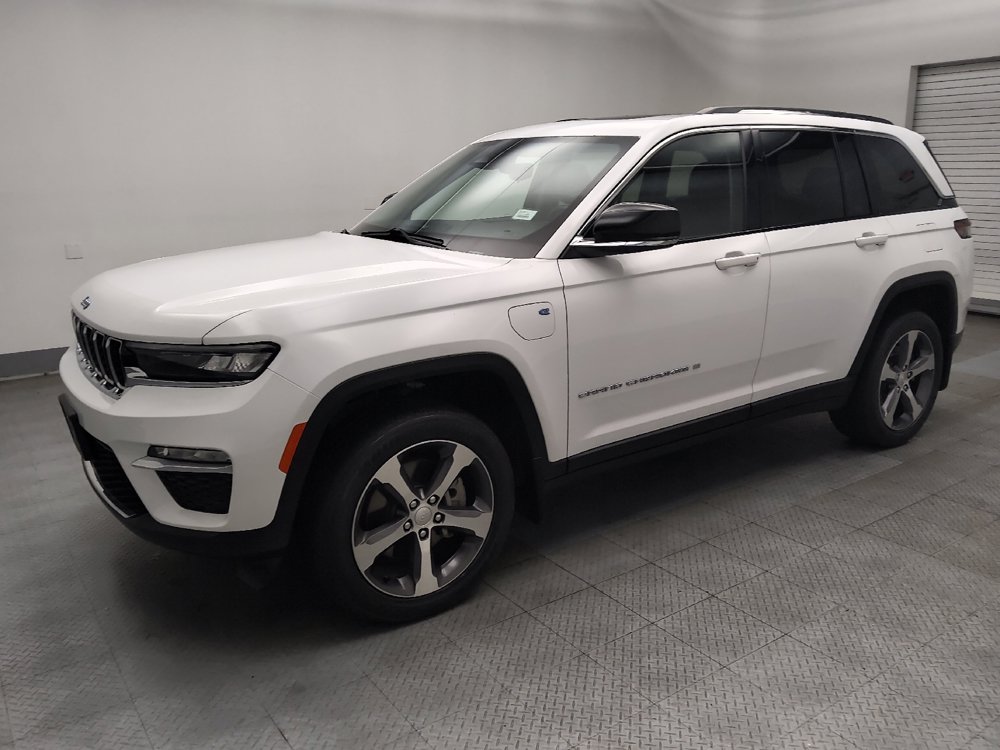 Used 2022 Jeep Grand Cherokee Limited 4xe w/ MOPAR Finishing Package AWD/4WD image 2