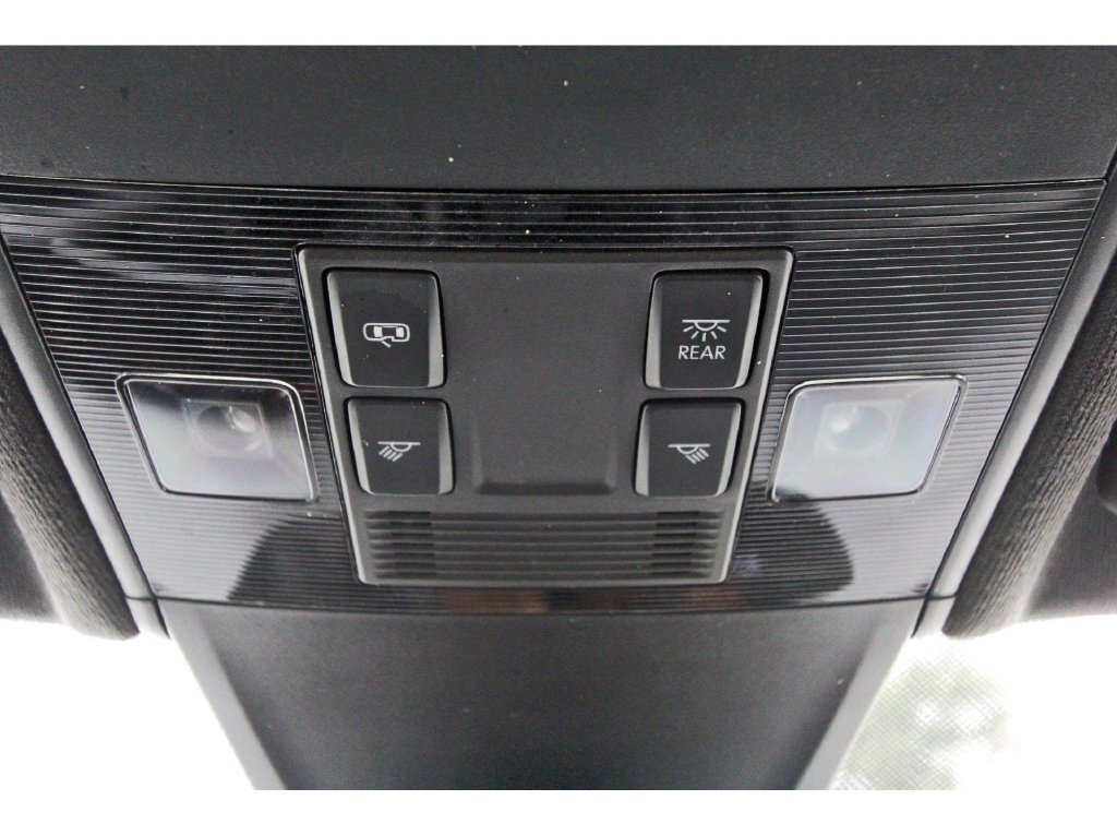 Used 2022 Volkswagen Tiguan SE R-Line FWD image 27