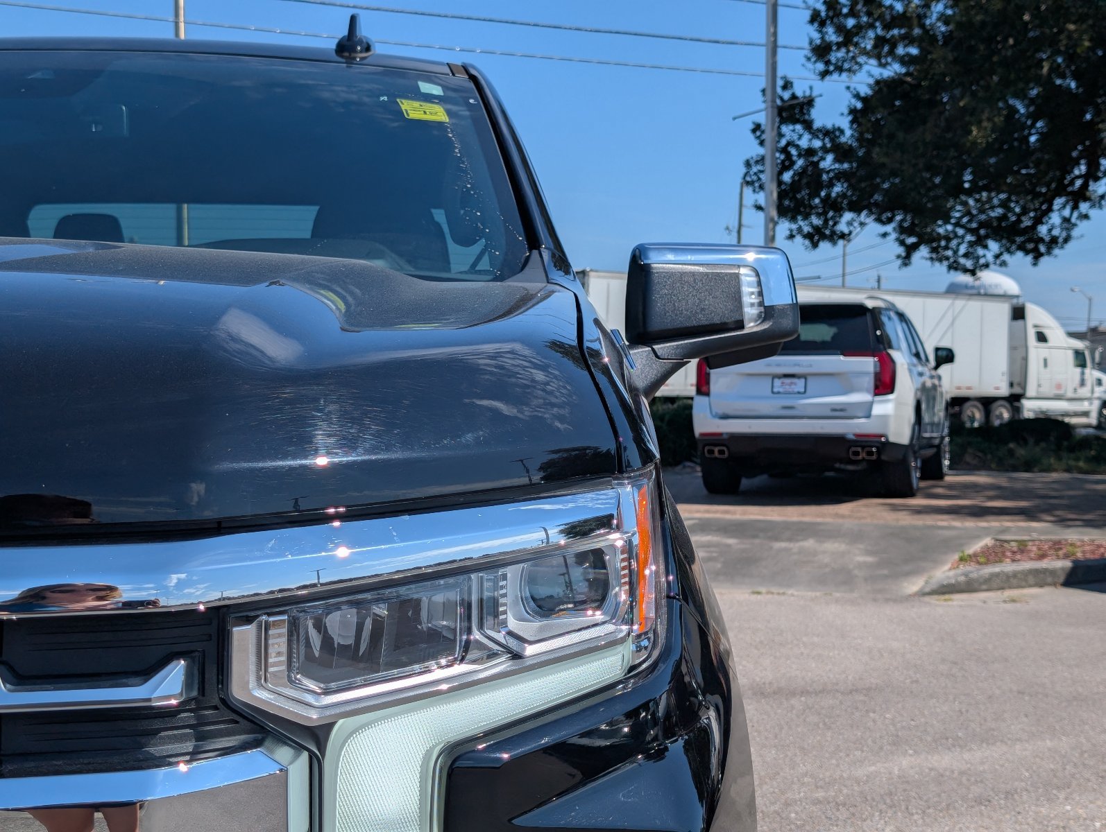 Used 2024 Chevrolet Silverado 1500 LTZ AWD/4WD image 13