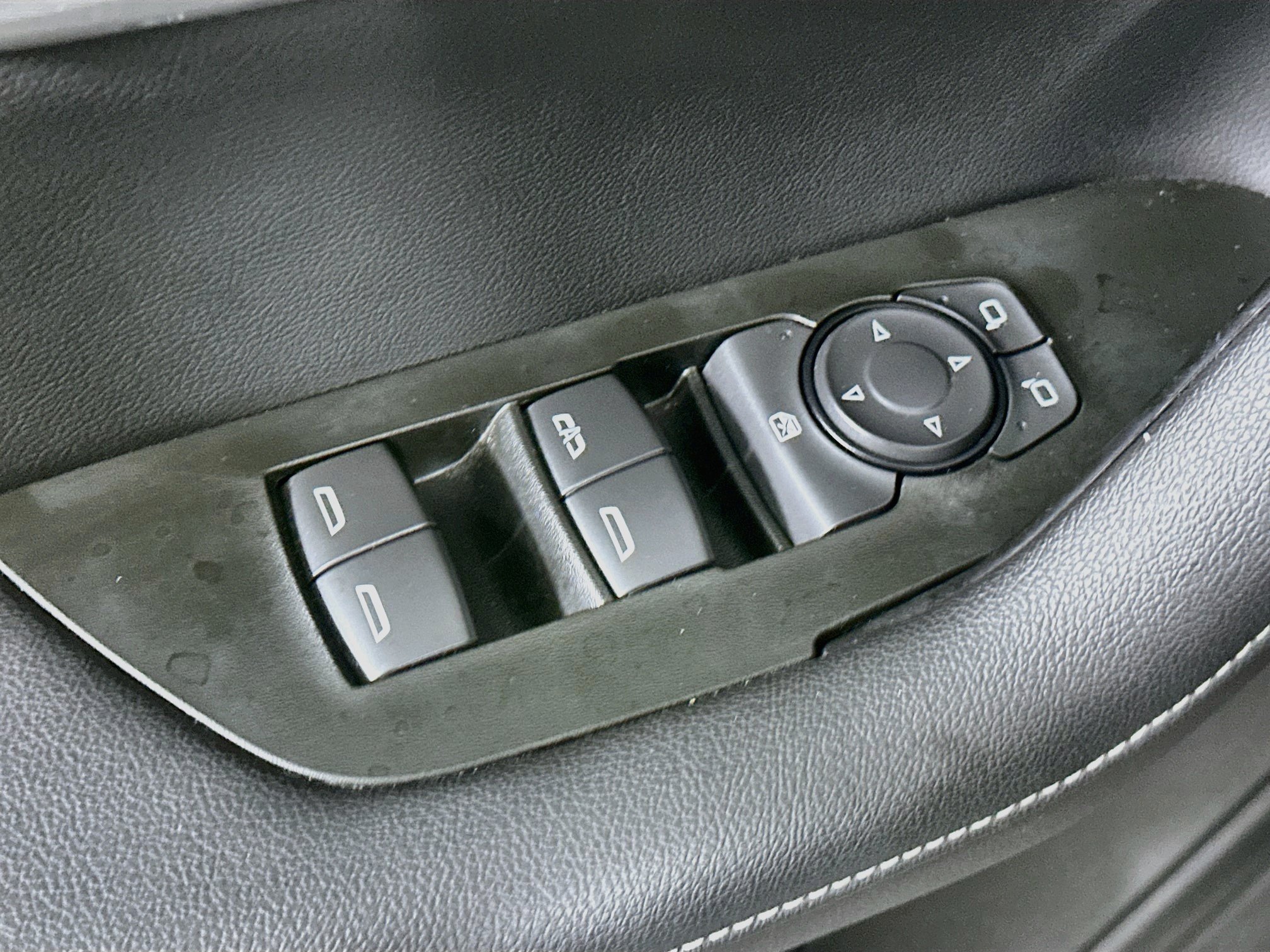 Used 2026 Chevrolet Blazer LT FWD image 15