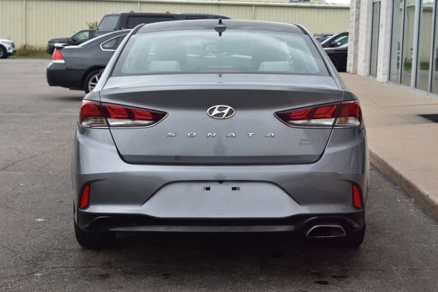 Used 2019 Hyundai Sonata SEL w/ Tech Package 02 FWD image 9