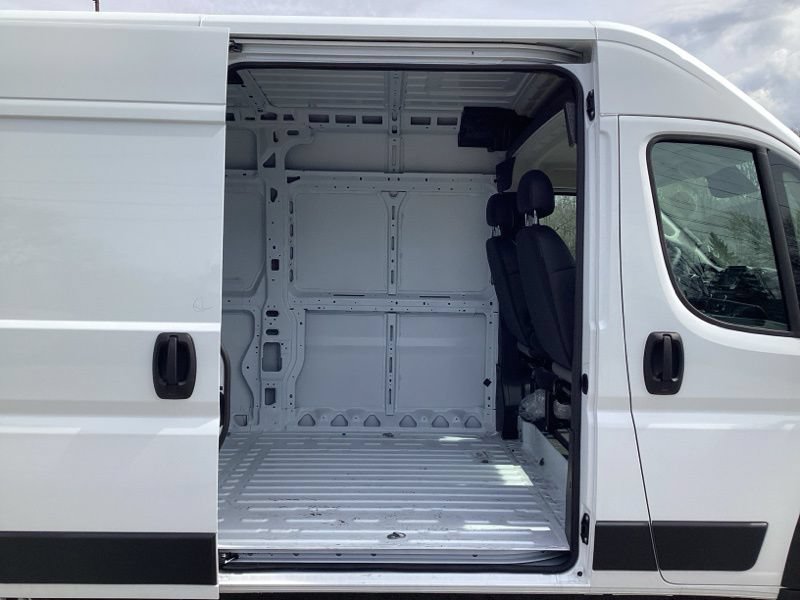 New 2026 RAM ProMaster 2500 w/ Convenience Group FWD image 12