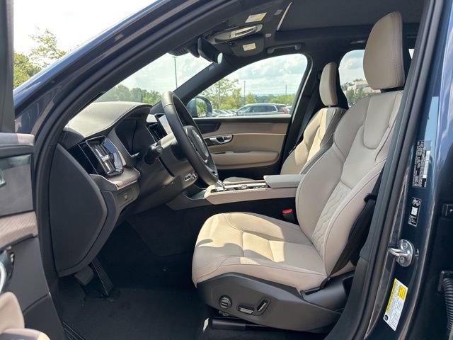 New 2026 Volvo XC90 B6 Plus w/ Protection Package Premier image 13