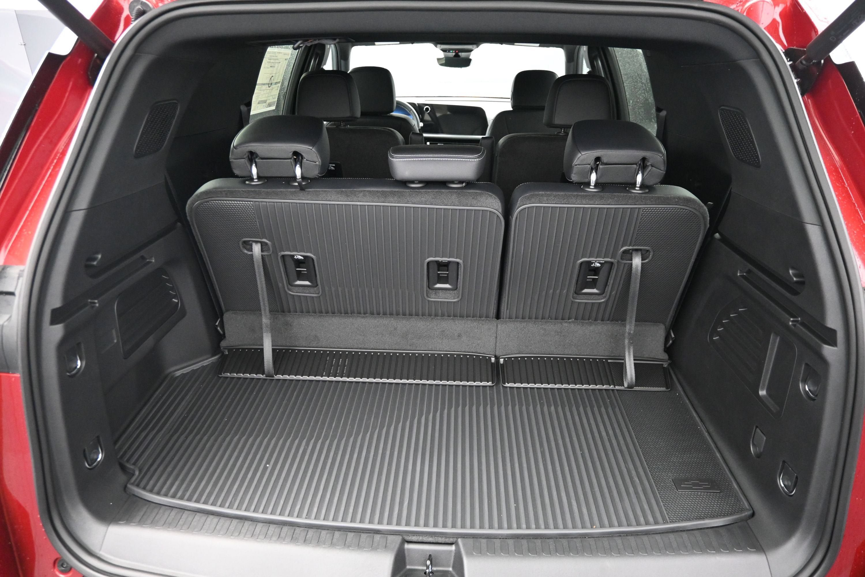 New 2026 Chevrolet Traverse LT w/ Driver Confidence Package FWD image 29