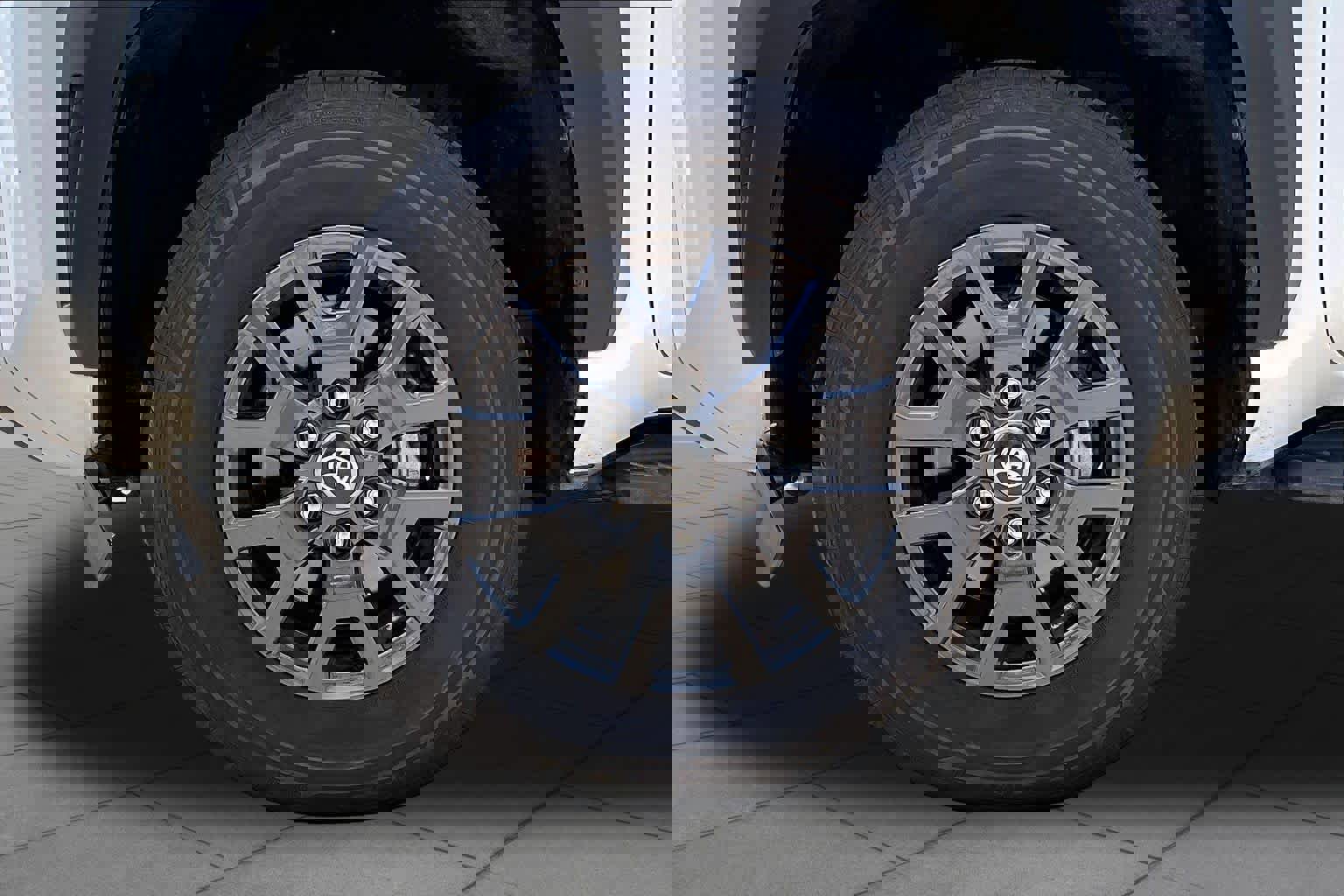 Used 2025 Toyota 4Runner SR5 image 10