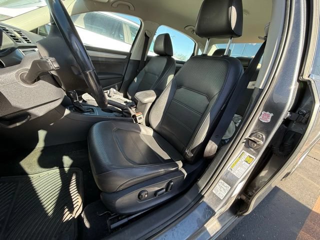 Used 2014 Volkswagen Passat 1.8T Wolfsburg Edition FWD image 19