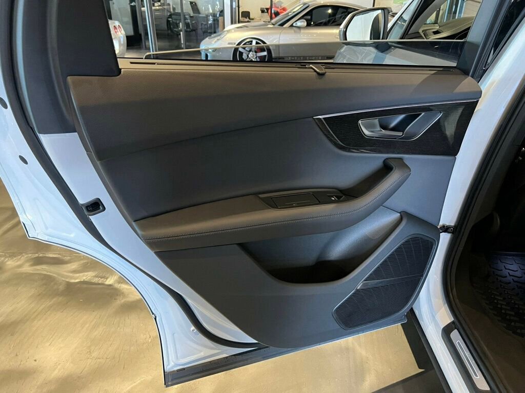 Used 2023 Audi Q7 3.0T Prestige image 23