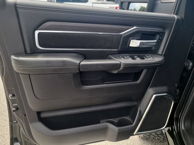 Used 2025 RAM 2500 Laramie w/ Towing Technology Group AWD/4WD image 17