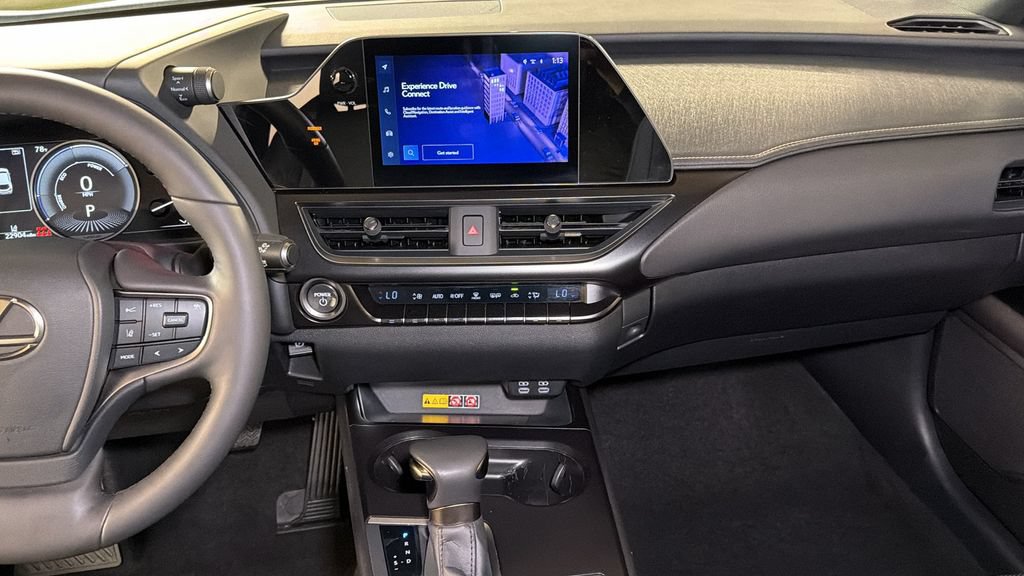 Certified 2024 Lexus UX 250h F Sport AWD/4WD image 18