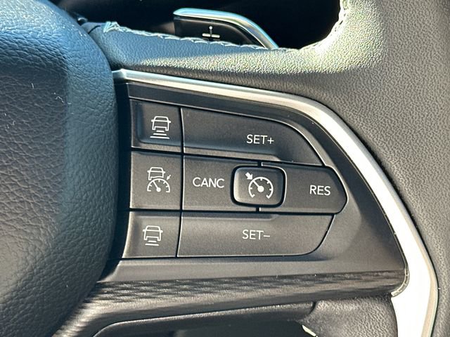 Used 2024 Jeep Grand Cherokee L Laredo AWD/4WD image 33