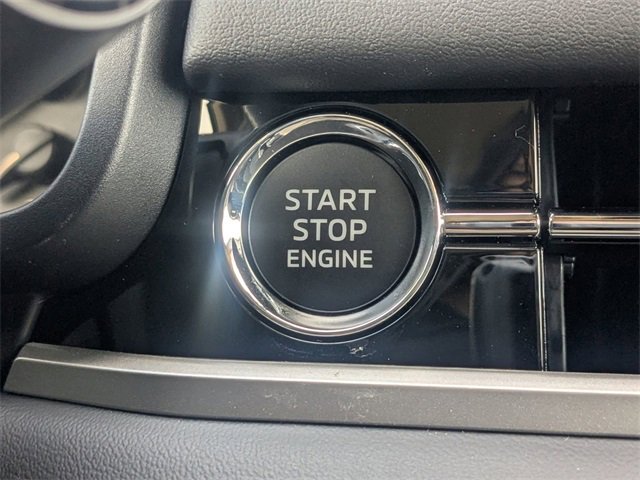 New 2026 Mitsubishi Outlander SE image 38