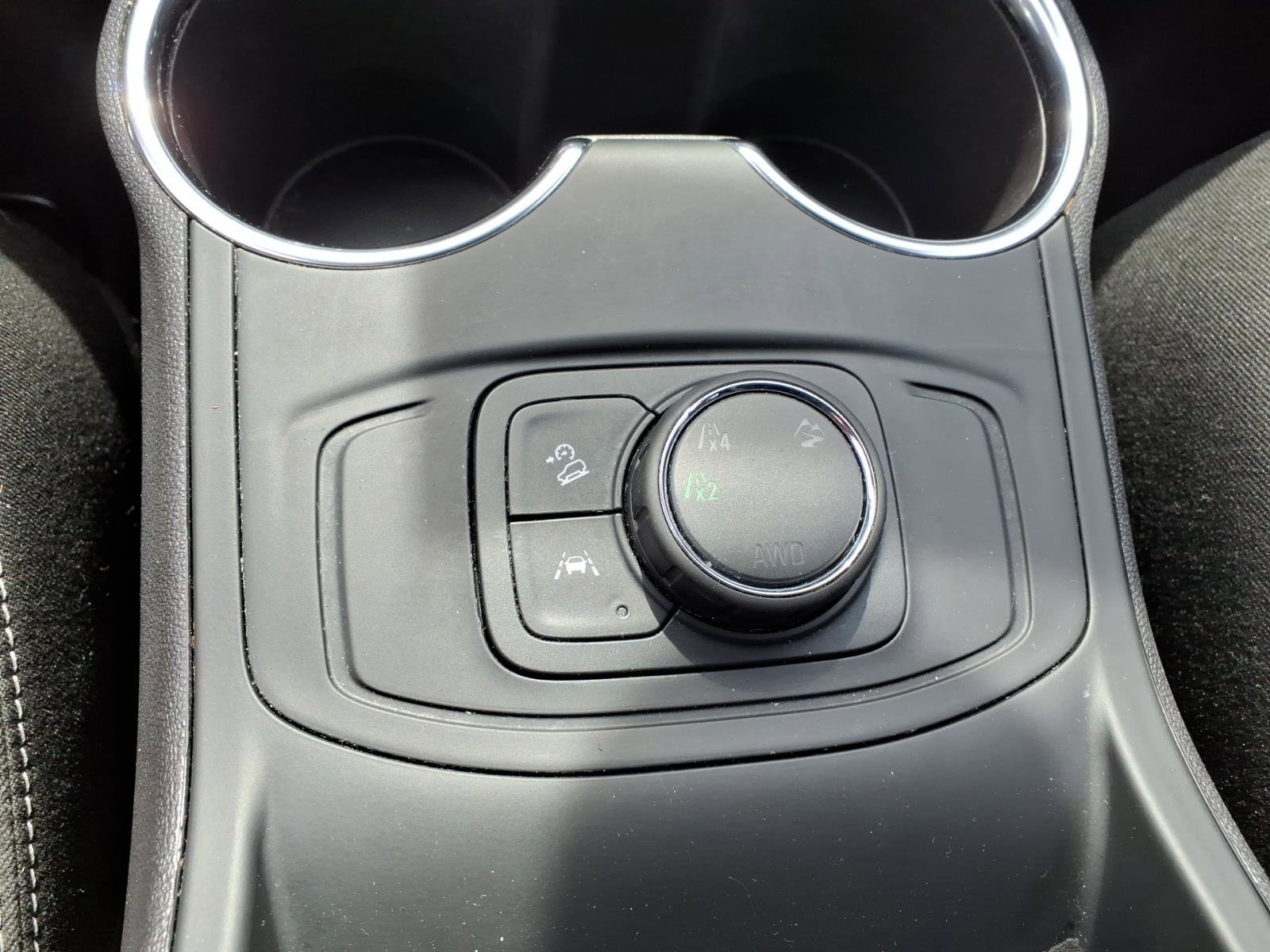 Certified 2024 GMC Terrain SLE image 35