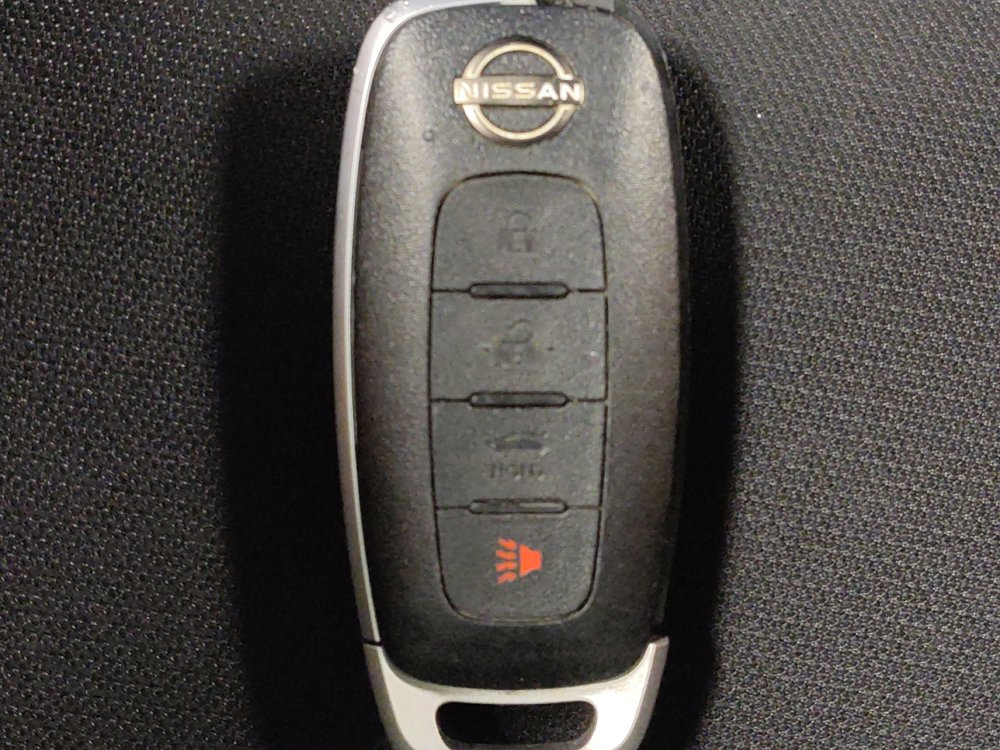 Used 2025 Nissan Sentra SV FWD image 32