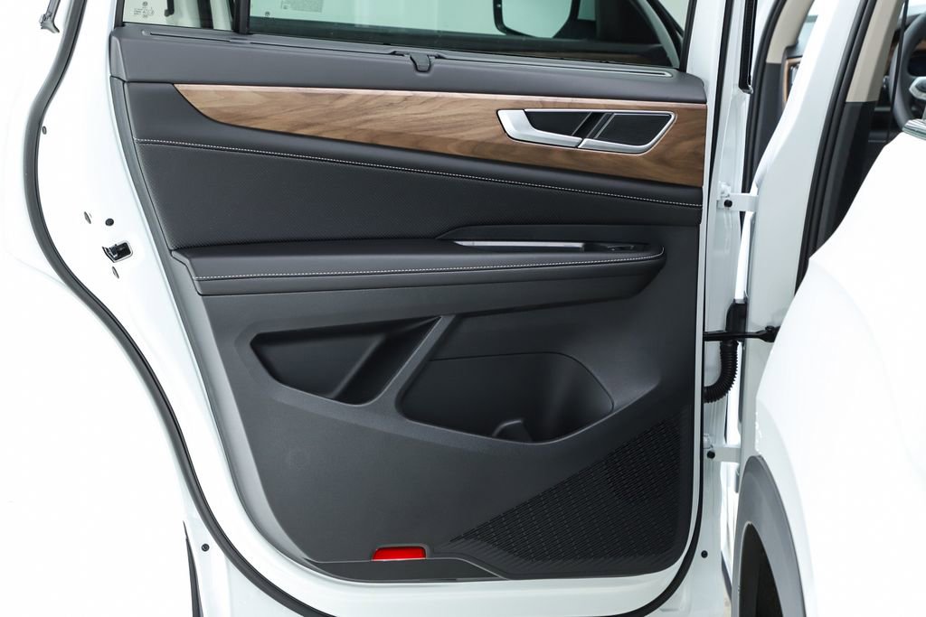 New 2026 Volkswagen Atlas SE image 17