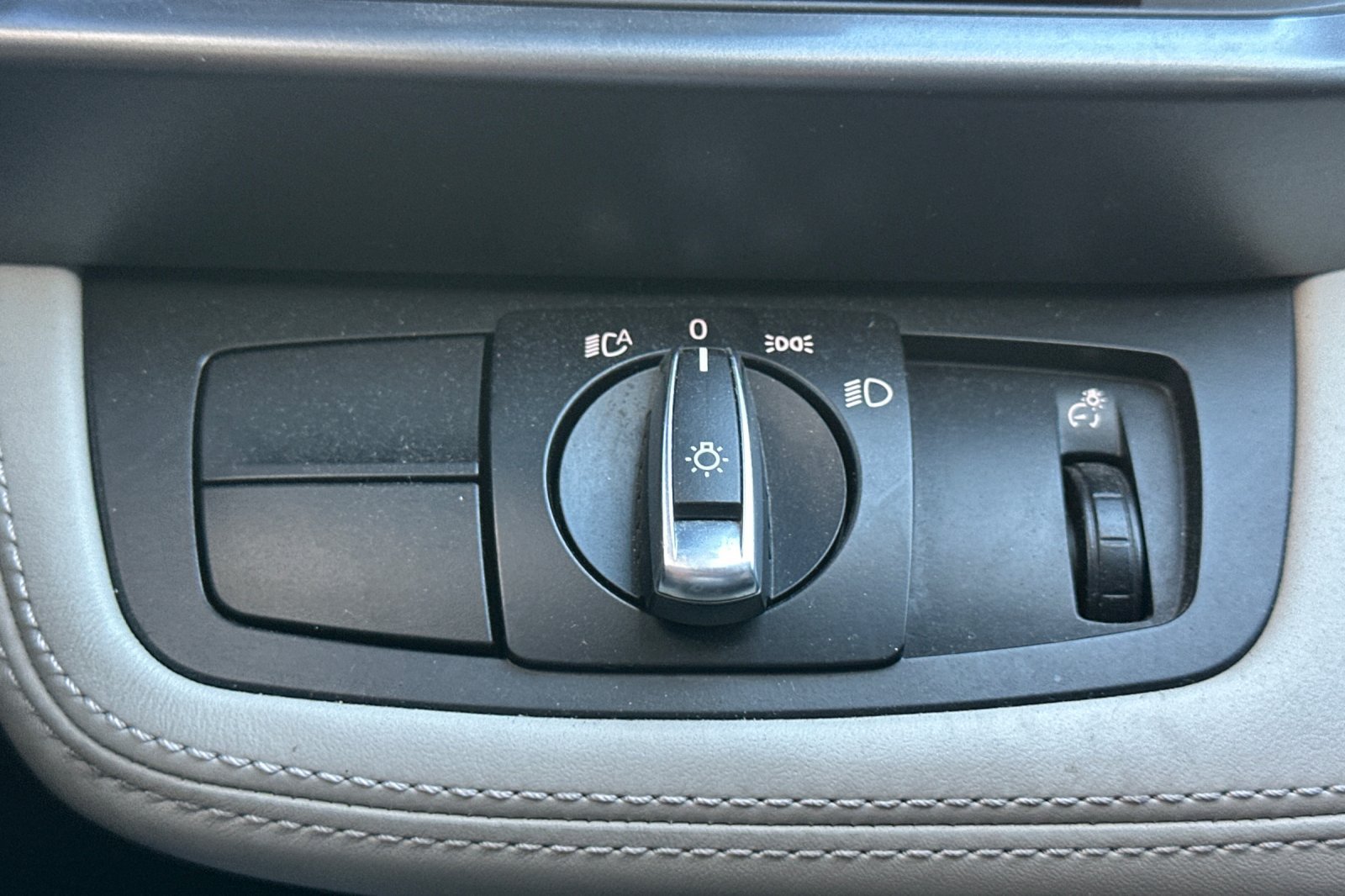 Used 2015 BMW i8 AWD/4WD image 39