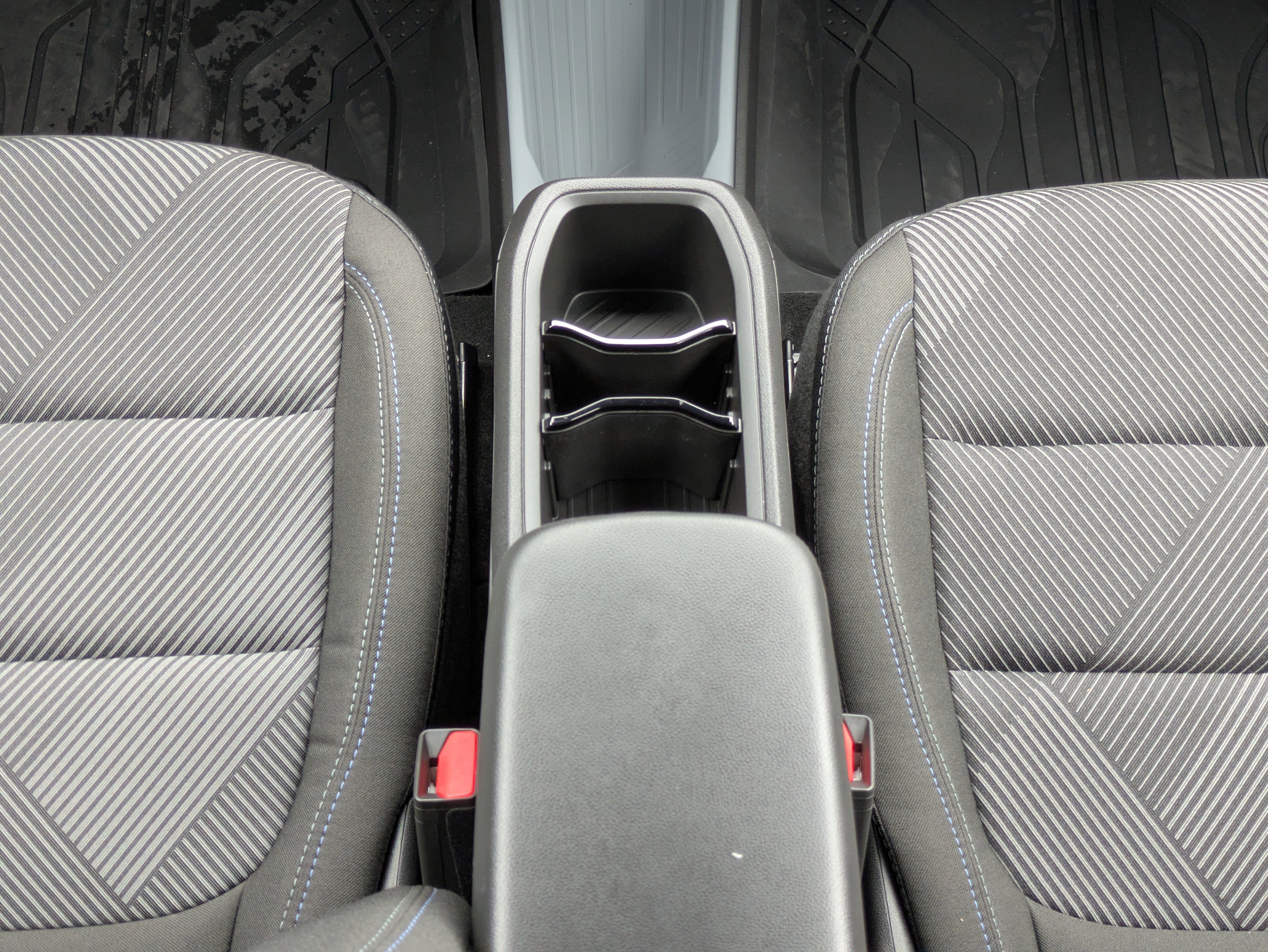 New 2027 Chevrolet Bolt LT w/ Comfort Package FWD image 6