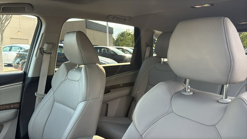 Used 2019 Acura MDX w/ Technology Package AWD/4WD image 13