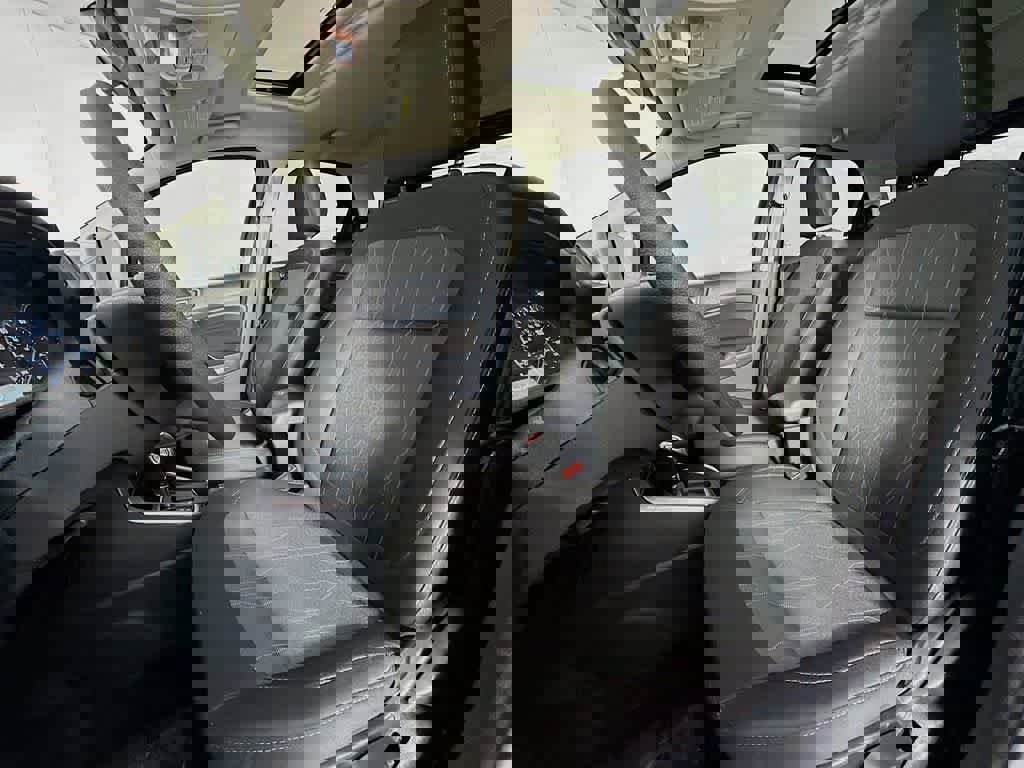 Certified 2022 Ford EcoSport SE w/ SE Convenience Package image 12