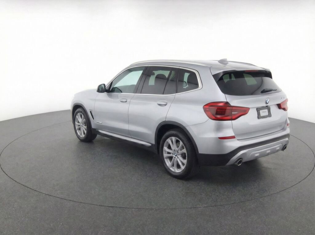 Used 2018 BMW X3 xDrive30i image 5
